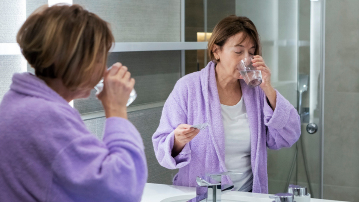 Does Resveratrol Lower Estrogen? AgeMate